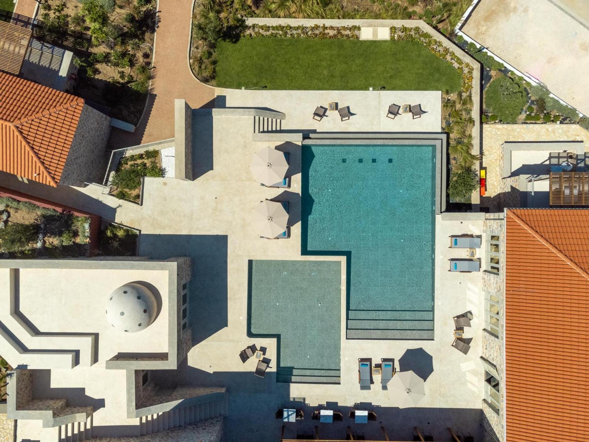 Sampatiki Suites & Spa - Luxury Seaview Suites - Opened 2024 Leonídion Eksteriør bilde