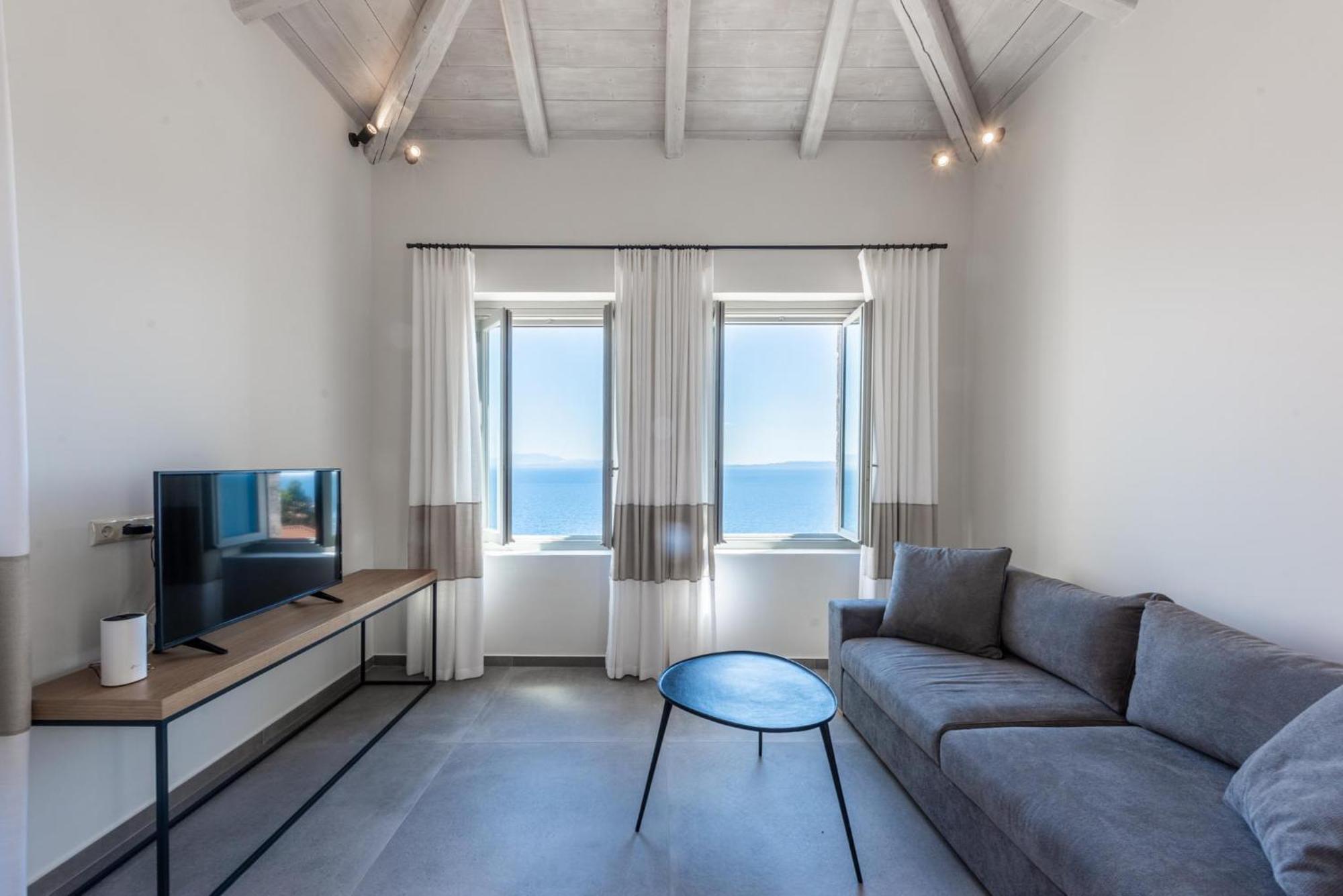 Sampatiki Suites & Spa - Luxury Seaview Suites - Opened 2024 Leonídion Eksteriør bilde